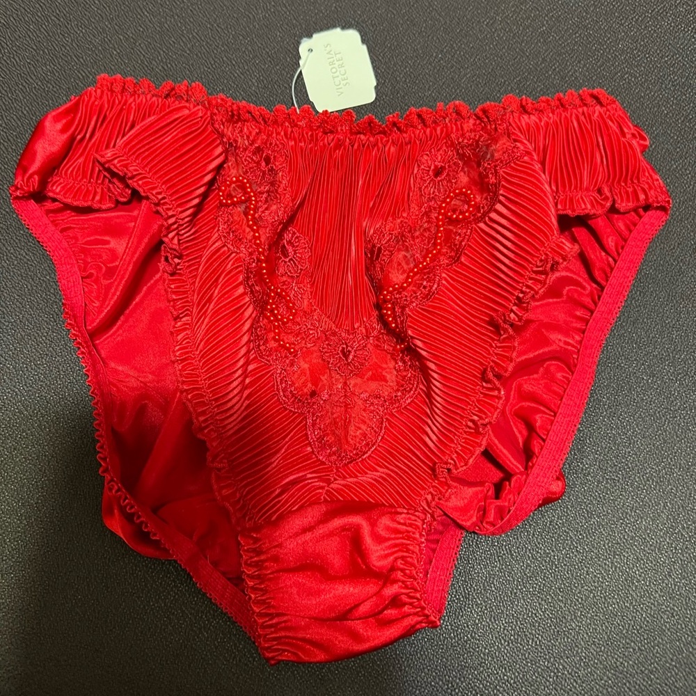Vintage Victoria’s Secret RED Panty 80’s Gold